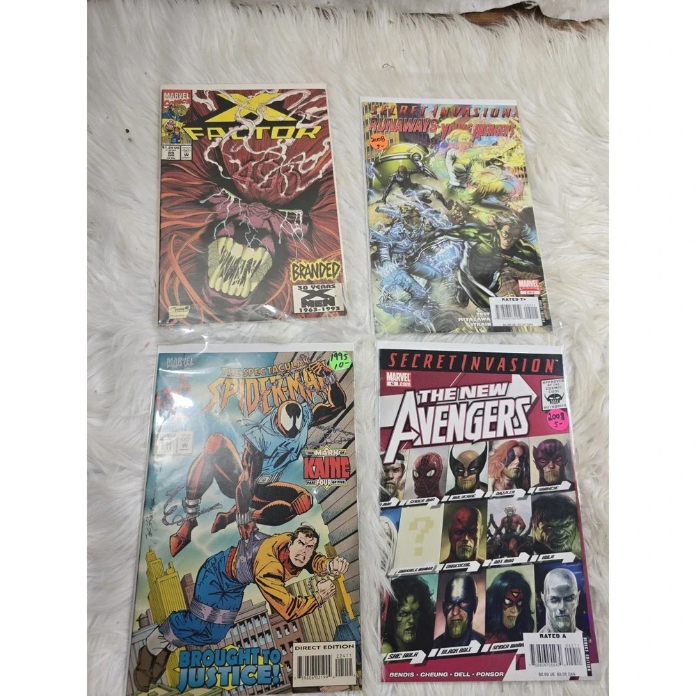 Marvel Comics - 25 Comic Books! Random Assortment Comics Great Condition! B16